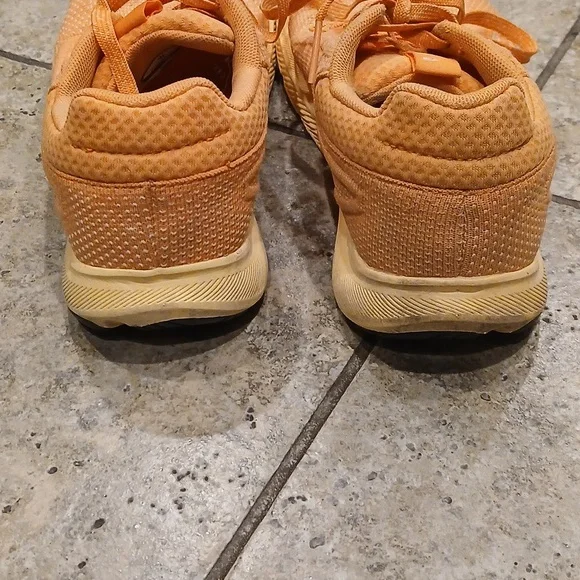 ALTRA Women's Escalante 3 Running Shoes Sz 9 EUC Sneakers Wide Toe Box - Picture 6 of 10